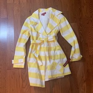 Bring some sunshine to a rainy day - yellow and white rain jacket